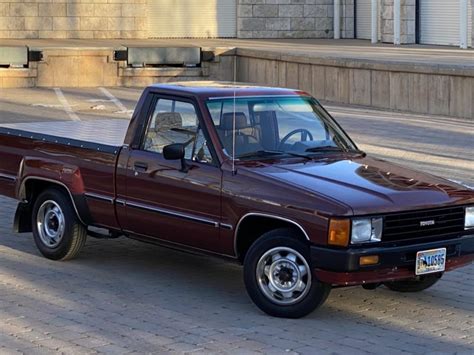 Find Your Tire Size. . 1984 toyota pickup specs